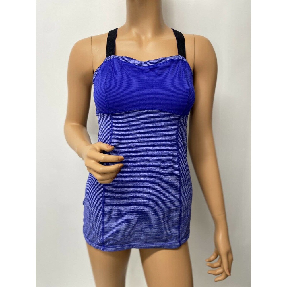 Lululemon athletics Women's Lululemon Blue Stripped Tank Size Medium